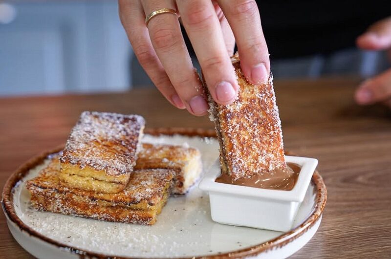 Εύκολες και λαχταριστές αυγοφέτες με πραλίνα, έτοιμες σε λίγα λεπτά