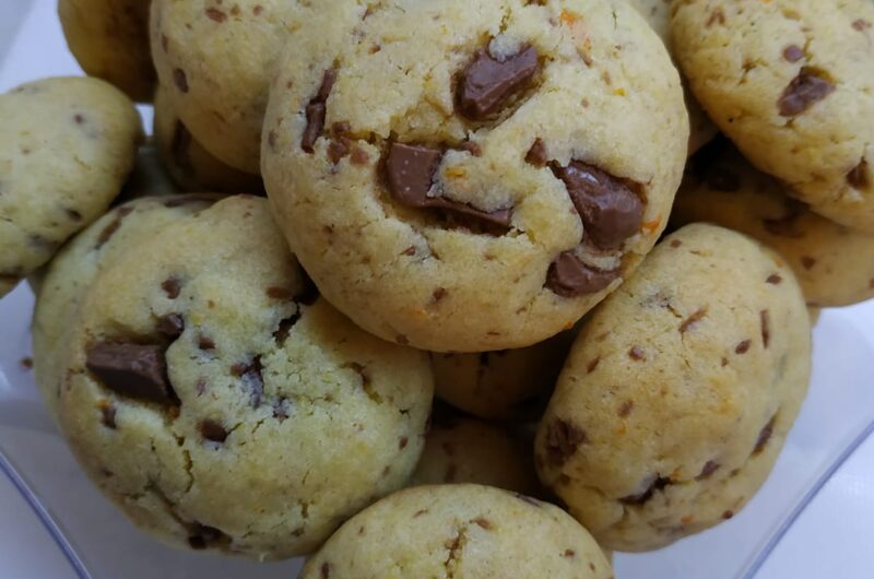 Μπισκότα πορτοκαλιού με σοκολάτα