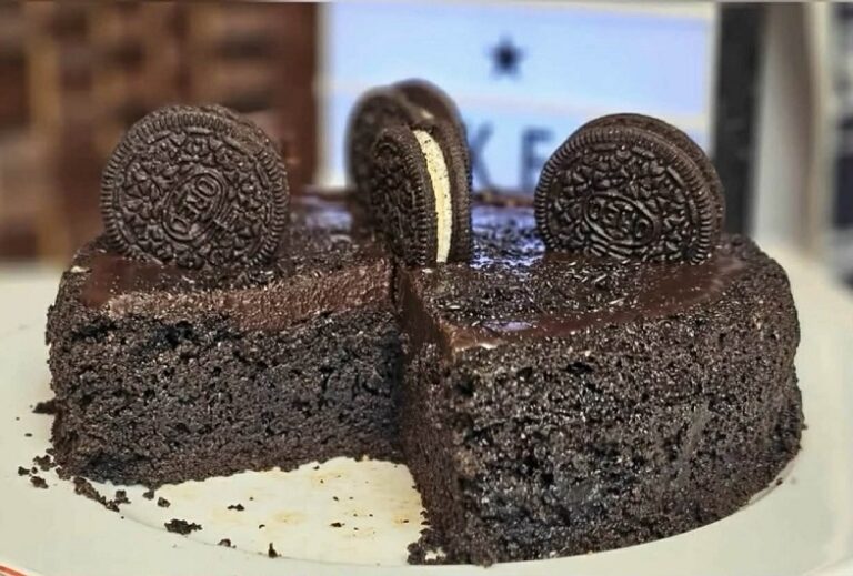 Νηστίσιμο κέικ με μπισκότα OREO, θα χρειαστούν μόνο τρία υλικά!