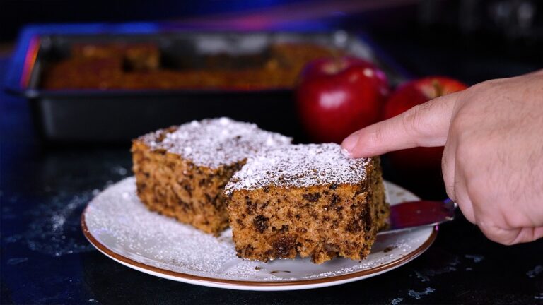 Κέικ μήλου νηστίσιμο, τρουφάτο και έτοιμο σε πέντε λεπτά!