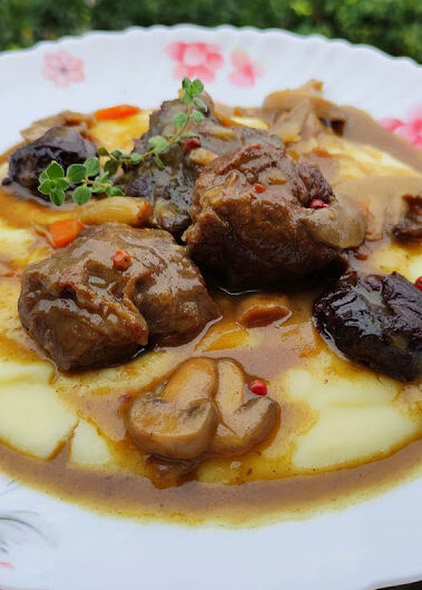 Γιορτινό φαγητό με κρέας πεντανόστιμο!