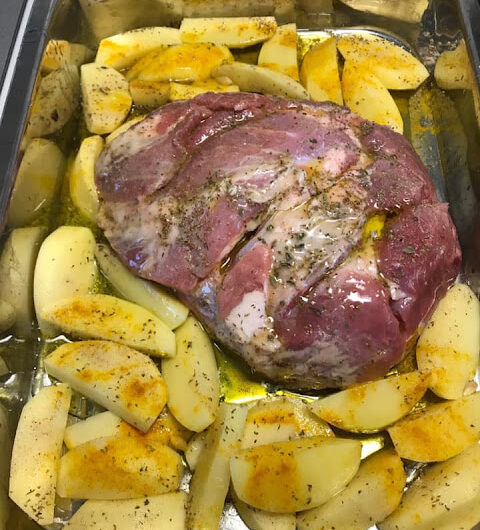 Κρέας με πατάτες στο φούρνο