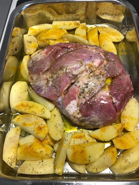 Κρέας με πατάτες στο φούρνο