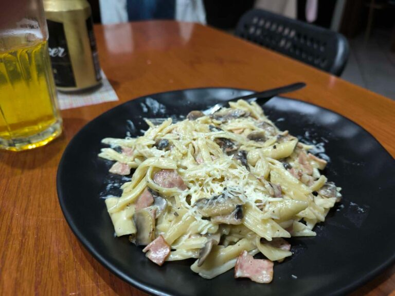 Πένες μανιτάρια, a la creme