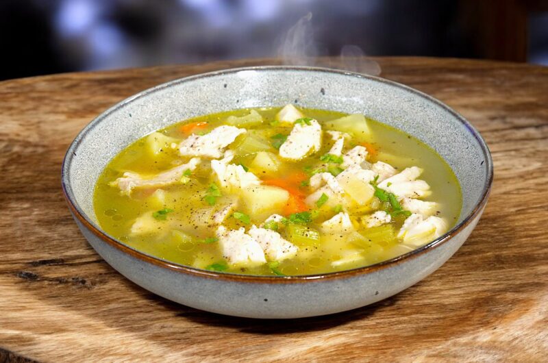 Η πιο εύκολη και πεντανόστιμη ψαρόσουπα