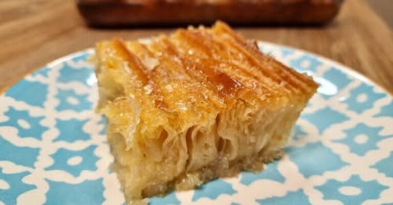 Εύκολο σιροπιαστό γλυκό, στο λεπτό!