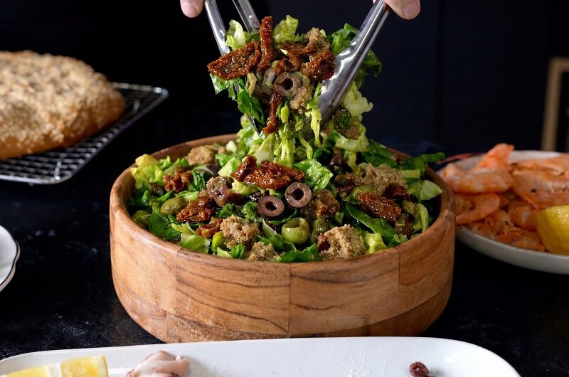 Τέλεια, παραδοσιακή σαλάτα!