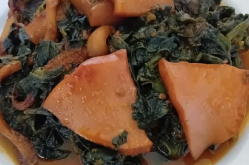 Σουπιές με σπανάκι, ένα αγαπημένο και κλασικό πιάτο της ελληνικής κουζίνας