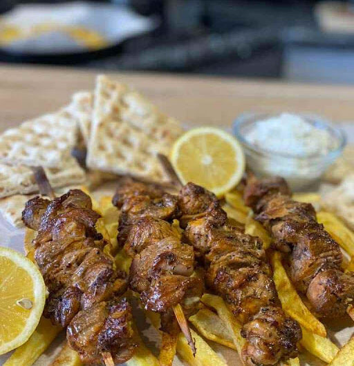 Ζουμερά σουβλάκια στο φούρνο