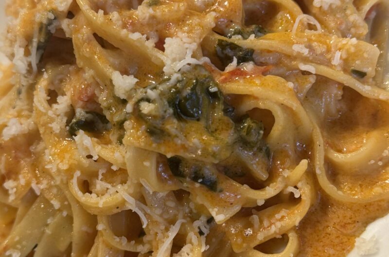 Ταλιατέλες με τοματίνια και σπανάκι, μια υπέροχη και γρήγορη επιλογή για φαγητό!