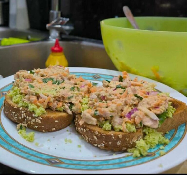 Τονοσαλάτα διαφορετική, δροσερή και πεντανόστιμη!