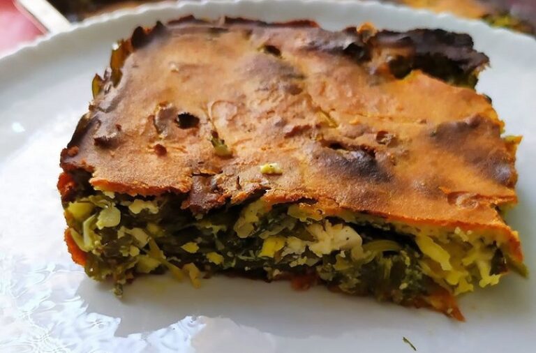 Χορτόπιτα μπλατσάρα χωρίς φύλλο, έτοιμη σε πέντε λεπτά