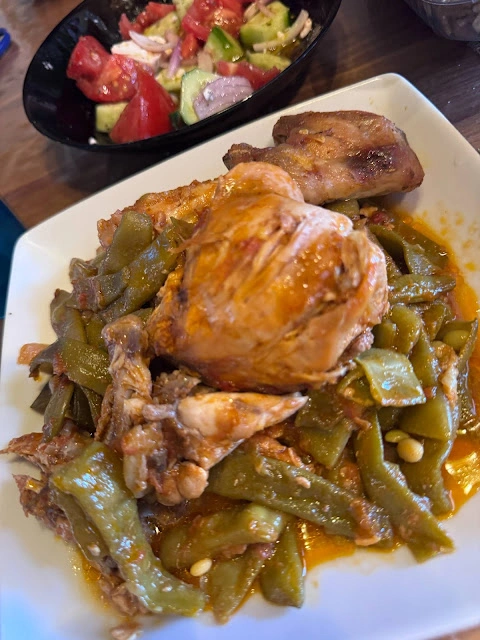 Κοτόπουλο με φρέσκα φασολάκια στην κατσαρόλα