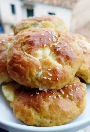 Τυροψωμάκια χωρίς μαγιά, πανεύκολα!